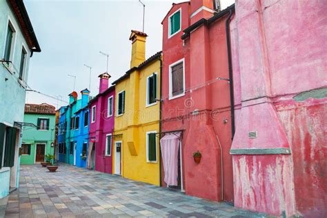 Brightly Painted Houses at the Burano Canal Editorial Photography - Image of european, landmark ...