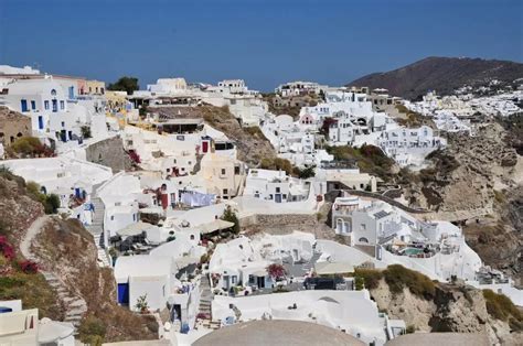 Santorini cave houses: Their wondrous evolving history