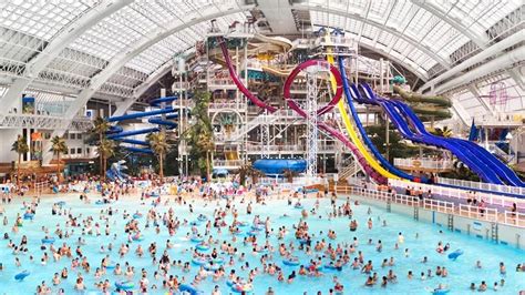 West Edmonton Mall Inn mulai Rp 1.425rb (R̶p̶ ̶2̶.̶6̶6̶8̶r̶b̶). Losmen ...