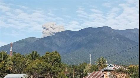 Sepekan Alami Erupsi, Gunung Marapi Sumatera Barat Tercatat Sudah 208 Kali Letusan - Tribunjambi.com