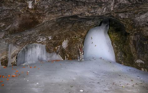 Amarnath Yatra suspended due to bad weather