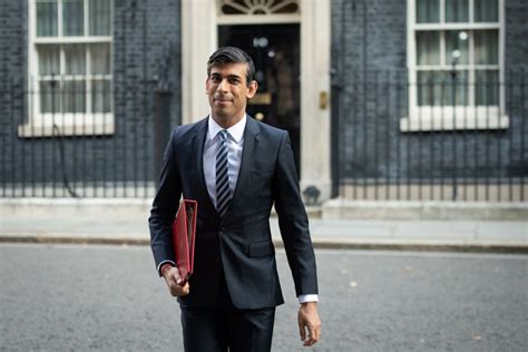 New British Prime Minister Rishi Sunak Is a Total Menswear Dork ...