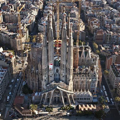 Gallery of AD Classics: La Sagrada Familia / Antoni Gaudi - 7