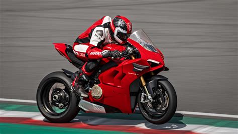 Ducati Panigale V4 / V4S | Ducati Montréal, Concessionnaire Ducati