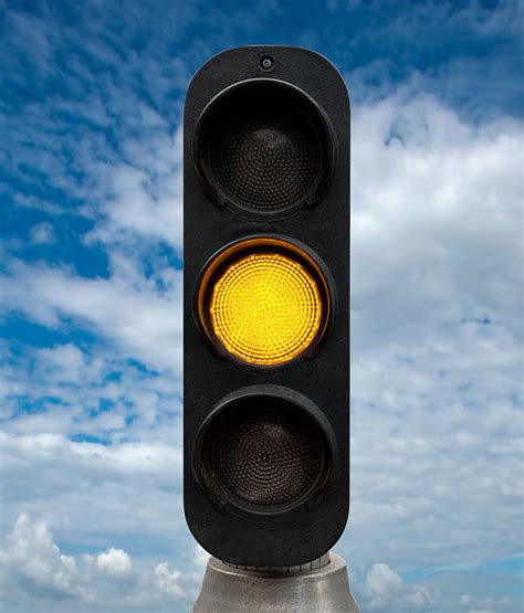 List 96+ Pictures The Yellow Light On A Traffic Signal Means Sharp