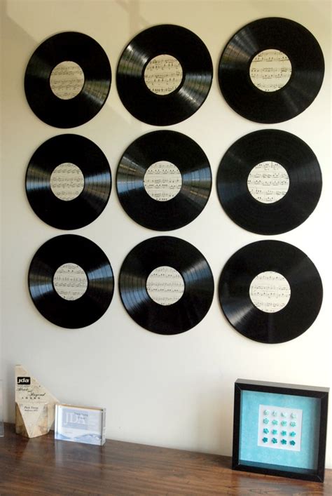 Vinyl Record Wall Art DIY - Mom it ForwardMom it Forward