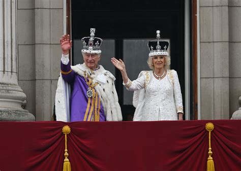 Buckingham Palace Balcony: King Charles, Queen Camilla Appearance | Flipboard