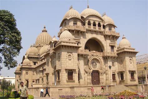 India's Top Most Visiting Place: The The City of Palaces---Kolkata