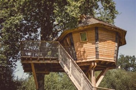 Inspiring Tree Houses, in Collaboration With Glamping Hub