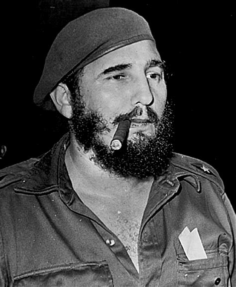 Olive fatigues, straggly beard and cigars: Behind revolutionary Fidel Castro | SBS News