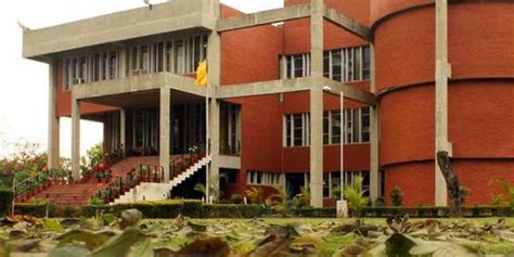 PEC To Now Become IIT Chandigarh | Rs. 100 Crore Sanctioned - Here's What All Will Change