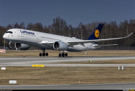 D-AIXF - Lufthansa Airbus A350-900 at Munich | Photo ID 1040532 ...