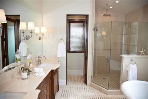 11 Amazing Before and After Bathroom Remodels