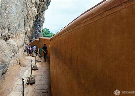 Climbing Sigiriya - Tips for visiting Sri Lanka's famous Lion Rock [2019]