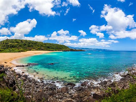 Waimea Bay - Hawaii Travel Guide