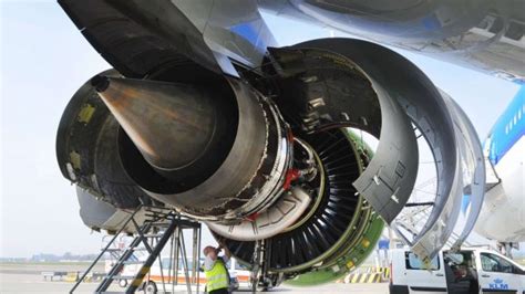 4 Most Common Issues In Aviation Maintenance - Dviation - We get it done