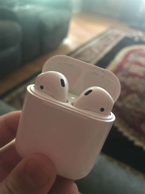 Apple Generation 2 AirPods reviews in Electronics - ChickAdvisor