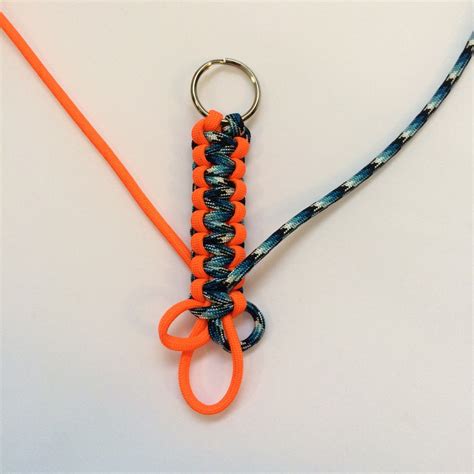 Paracord Keychain : 4 Steps - Instructables