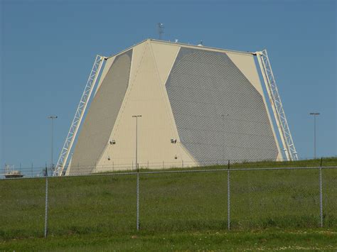 File:PAVE PAWS Radar, Beale AFB, USA.jpg - Wikipedia