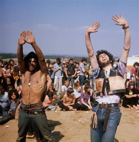 Hippie Photos: 39 Images From The Height Of The 1960s