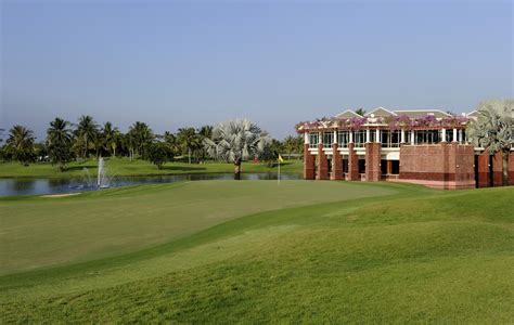 Thai Country Club | cuegolf.com by CUE Holidays