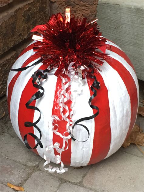 20+ Christmas Pumpkin Decorating Ideas