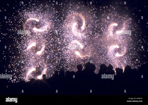 Catherine wheel firework hi-res stock photography and images - Alamy