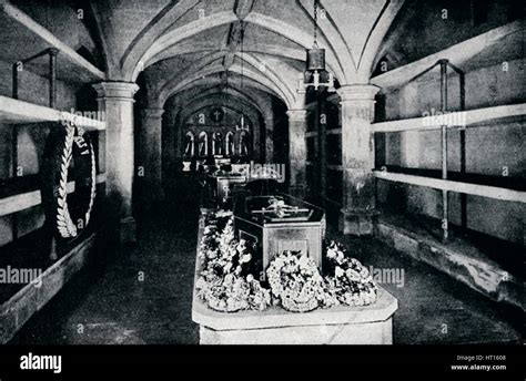 The crypt under the chancel of St George's Chapel, Windsor Castle Stock Photo: 135250984 - Alamy