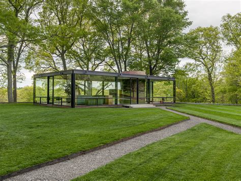 The Glass House – Art in America Guide