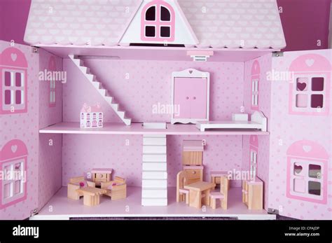 Pink dolls house Stock Photo - Alamy