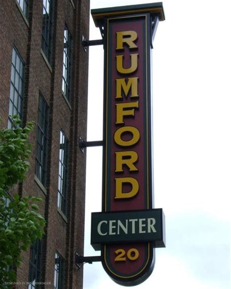 Rumford Center, Rumford RI - Metro Sign & Awning