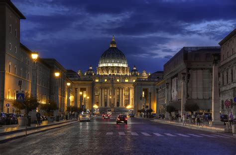 St. Peter's Basilica at night, Rome, Italy. View from Via … | Flickr