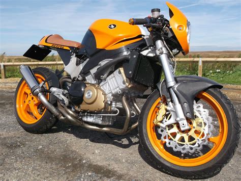 Vfr 800 Custom Built Repsol Themed Cafe Racer 8 • £1,510.00 | Motos | Pinterest | Cafes, Honda ...