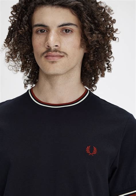 Fred Perry - Twin Tipped Navy/Snow White/Burnt Red - T-Shirt | IMPERICON US