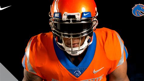 Boise State football unveils new uniforms ahead of 2017 season | KBOI