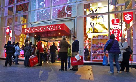 FAO Schwarz, iconic toy store, opening anew in Manhattan - CBS News