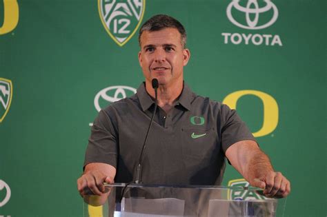 Oregon Ducks football: Mario Cristobal outlines offensive identity ...