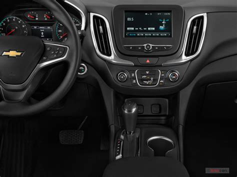 2019 Chevrolet Equinox: 52 Interior Photos | U.S. News