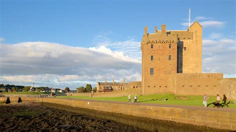 Visit Broughty Ferry: 2021 Travel Guide for Broughty Ferry, Dundee | Expedia