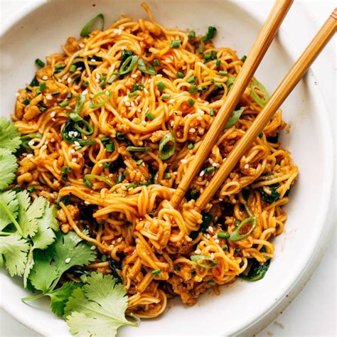 Saucy Gochujang Noodles with Chicken Recipe - Pinch of Yum