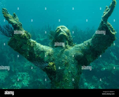 Christ of the Abyss statue in Key Largo, Florida Stock Photo - Alamy