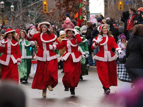 11 Tips for Visiting the Santa Claus Parade in Toronto