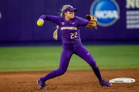 Husky Softball Notebook: Sour Start - UW Dawg Pound