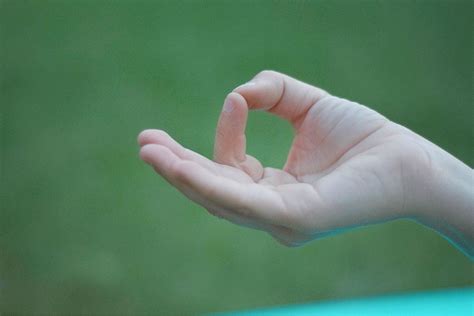 Gyan Mudra: Meaning, How to Do, Benefits & Precautions - Fitsri Yoga