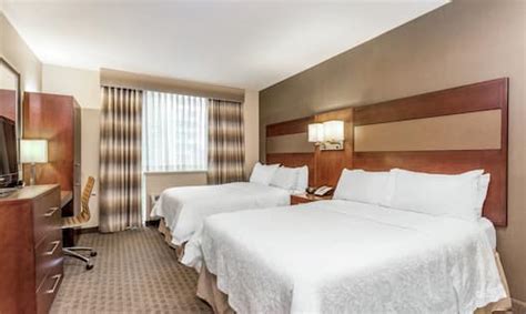 Hampton Inn UN Midtown East NY Hotel Rooms with Balcony