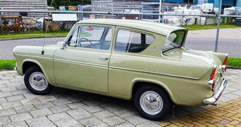 Ford Anglia de luxe (1960) - Oldtimers in Auto Motor Klassiek - england ...