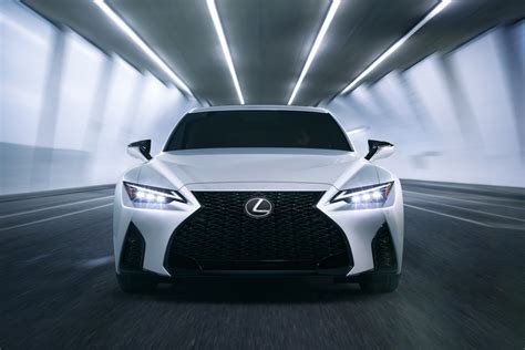 New Lexus IS gains more dramatic front-end - car and motoring news by CompleteCar.ie