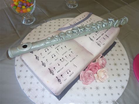 Flute cake | My daughter's 10th birthday cake | Megan Templeton | Flickr