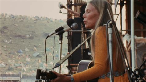 Joni Mitchell - Both Sides Now: Live At The Isle Of Wight Festival 1970 ...