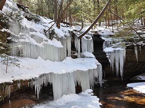 Hocking Hills State Park (Winter Hike), Ohio Winter Hike, Winter Snow ...